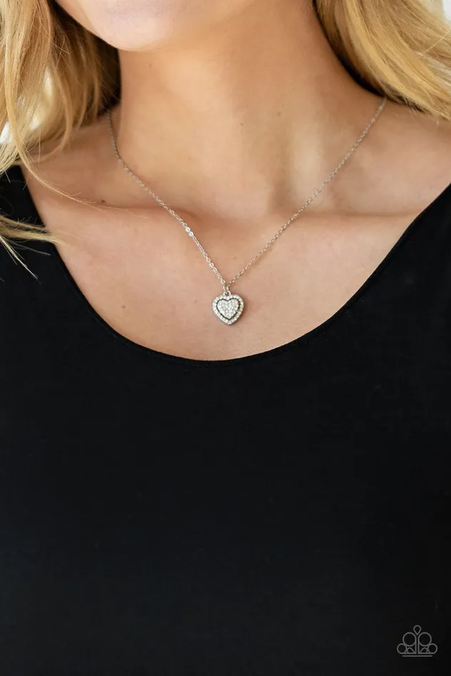 Paparazzi Jewelry Necklaces Paparazzi Necklace My Heart Goes Out To You White