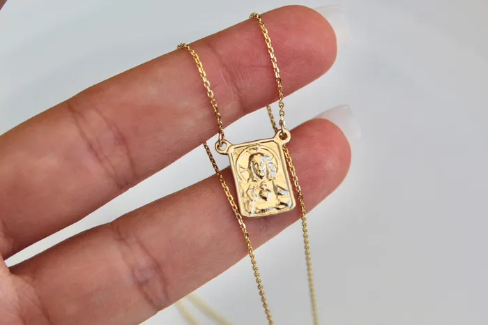TheLittleCatholic PreStyled Sets 14K Gold Scapular