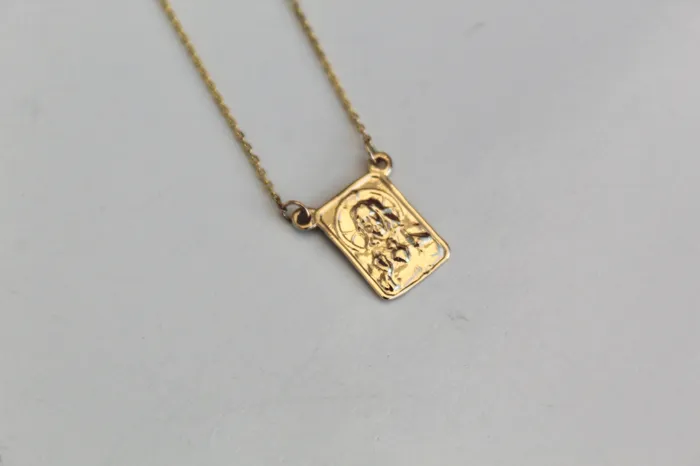 TheLittleCatholic PreStyled Sets 14K Gold Scapular