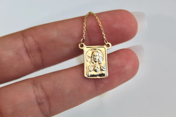 TheLittleCatholic PreStyled Sets 14K Gold Scapular