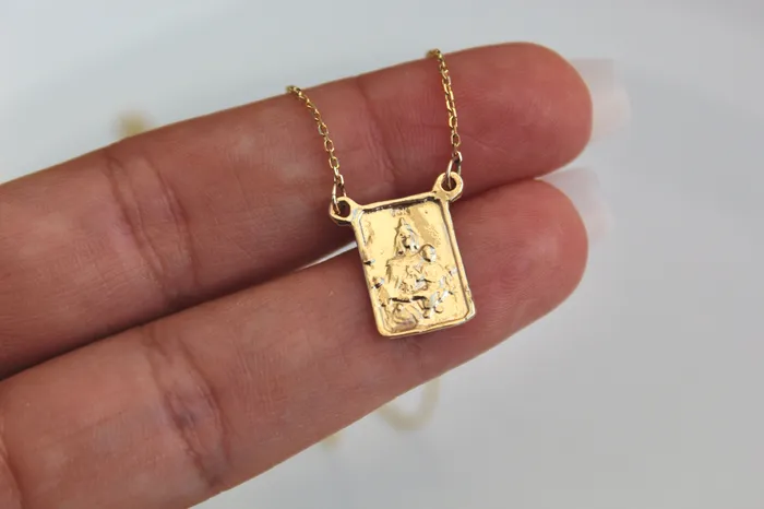 TheLittleCatholic PreStyled Sets 14K Gold Scapular