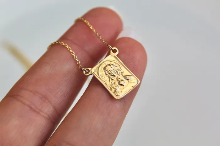 TheLittleCatholic PreStyled Sets 14K Gold Scapular