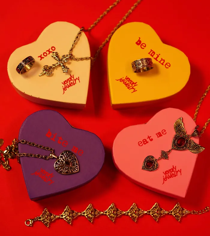 YORDY Luxury Fashion Jewelry Necklaces Lovers Allure Necklace