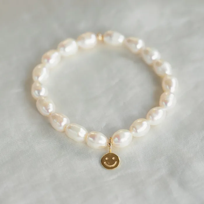 Bracelets Happy Face Freshwater Pearl bracelet Earthly Abundance