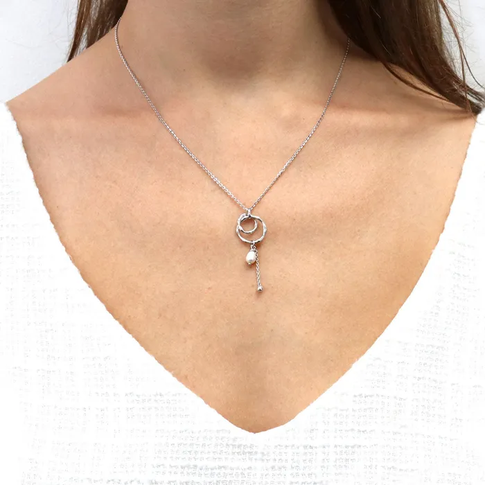 BERRICLE Rings Open Circle Interlocking Cultured Pearl Set in Sterling Silver