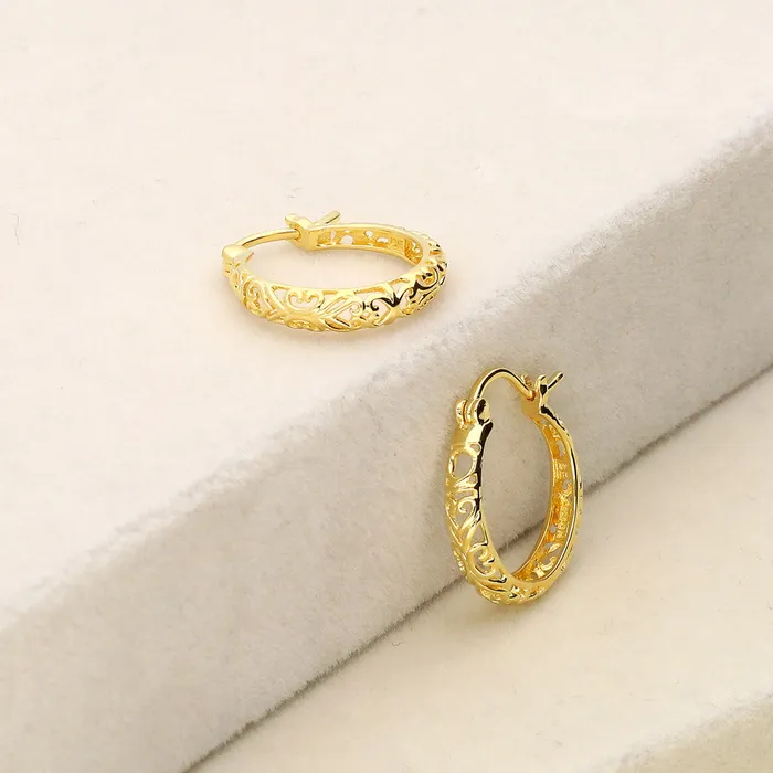 Earrings BERRICLE Filigree Medium Hoop Earrings in Sterling Silver 075