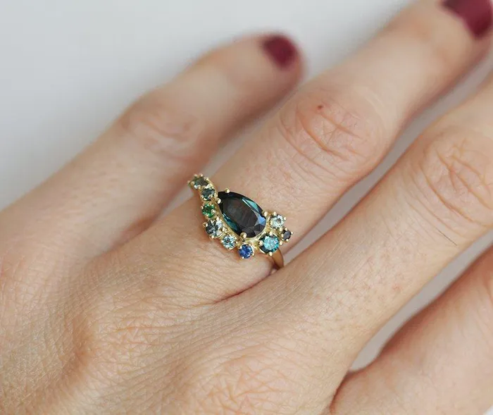 Rings capucinne Freyja Pear Sapphire Topaz Emerald Diamond Cluster Ring