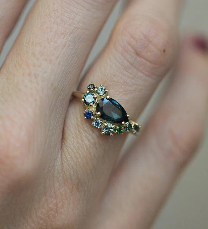 Rings capucinne Freyja Pear Sapphire Topaz Emerald Diamond Cluster Ring