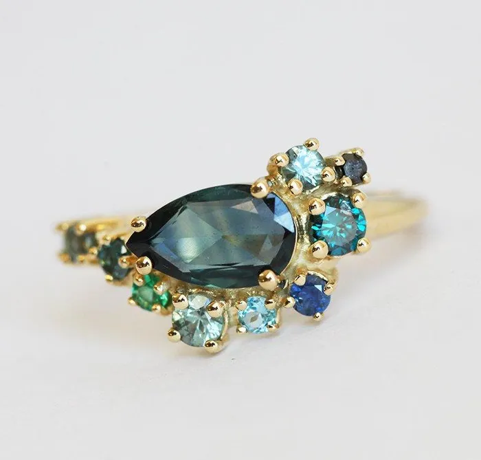 Rings capucinne Freyja Pear Sapphire Topaz Emerald Diamond Cluster Ring