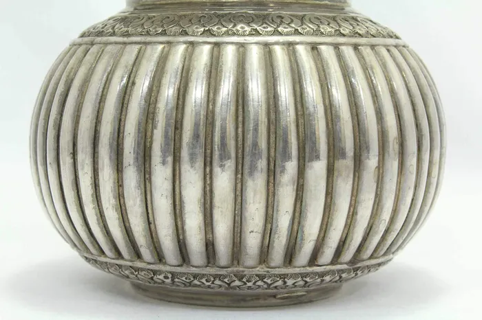 Rings Dropshipped via Social Commerce Network PH Artistic Handcrafted 925 Sterling Silver Urn Pot Engraved Design Home Decorative