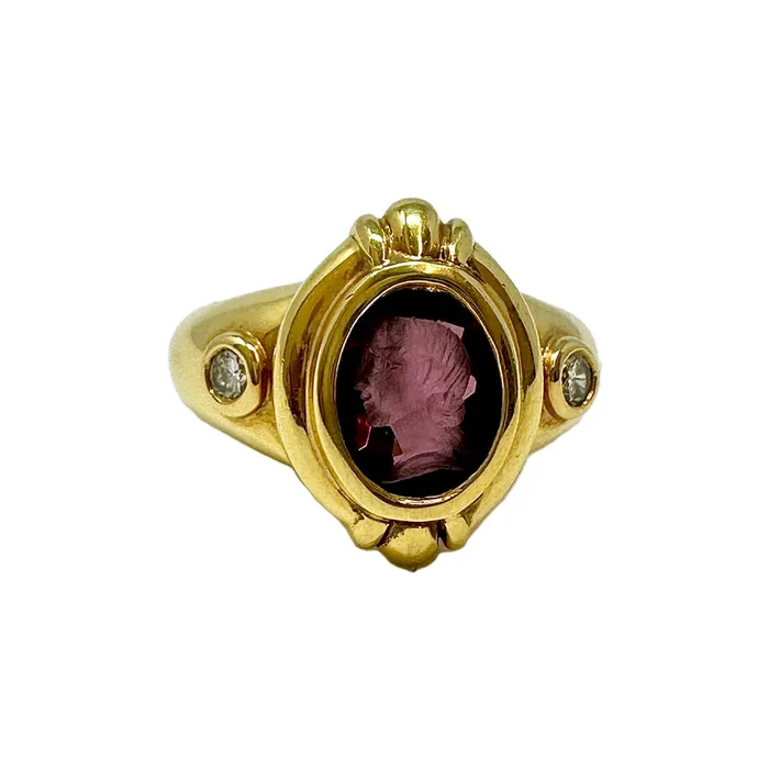 Rings Susan Berman Susan Berman Ring with Garnet Intaglio and 2 Diamonds Rings Susan Berman Susan Berman Ring with Garnet Intaglio and 2 Diamonds