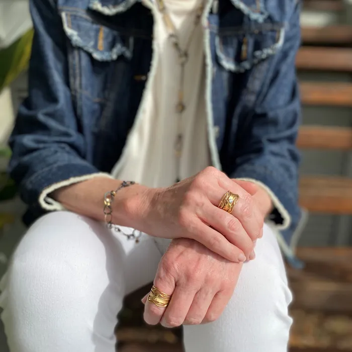 14k Edge Ring Q Evon Rings