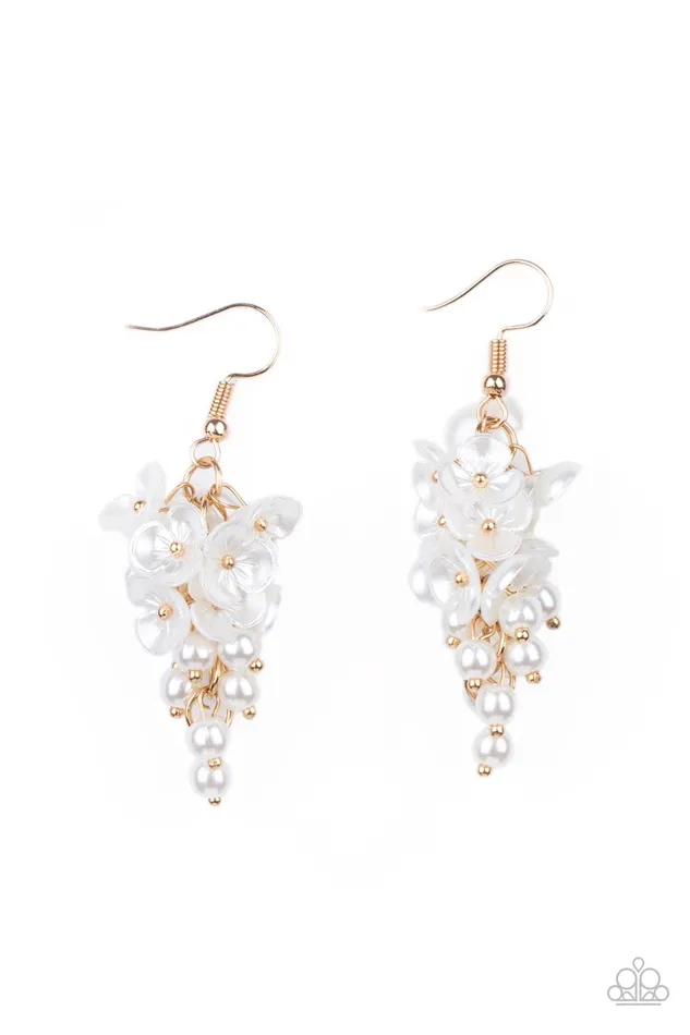 All Eyes On U Jewelry Paparazzi Accessories Earrings Bountiful Bouquets Gold Paparazzi Earrings All Eyes On U Jewelry Paparazzi Accessories Earrings Bountiful Bouquets Gold Paparazzi Earrings