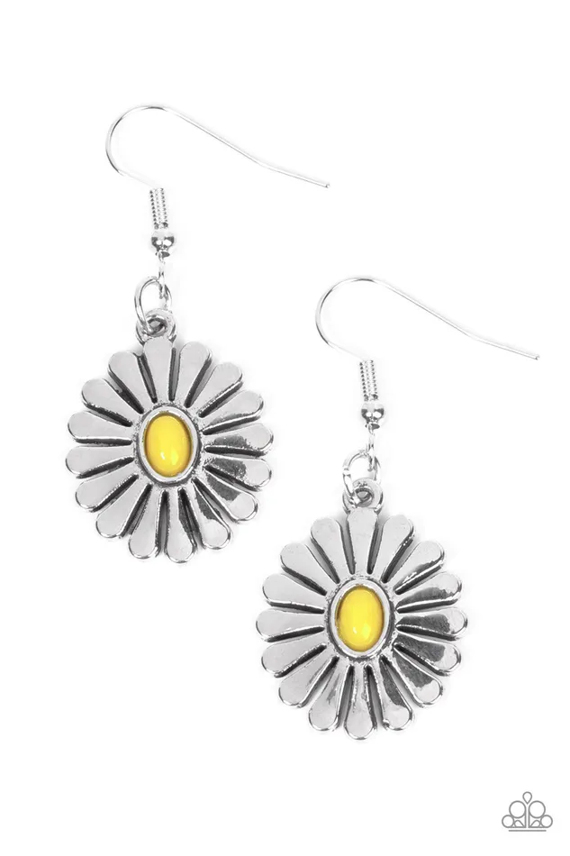 All Eyes On U Jewelry Paparazzi Accessories Earrings Delectably Daisy Yellow Paparazzi Earrings All Eyes On U Jewelry Paparazzi Accessories Earrings Delectably Daisy Yellow Paparazzi Earrings