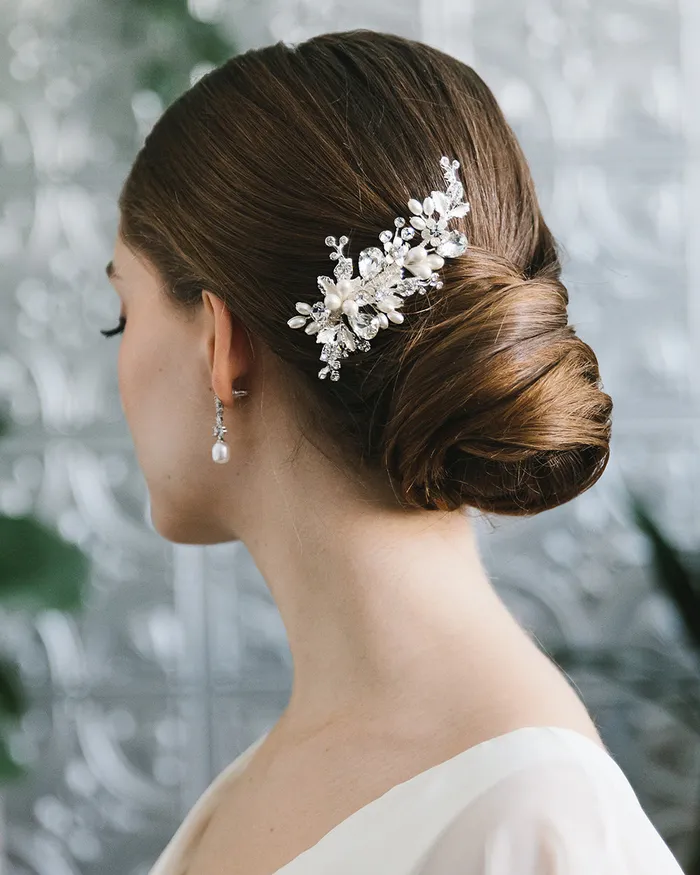 Earrings Dareth Colburn Audra Pearl Comb