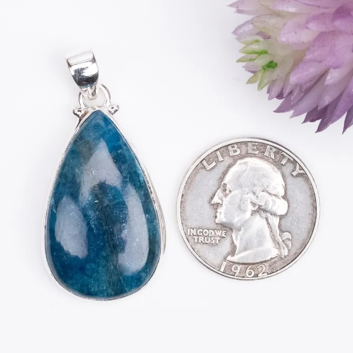 InnerVision Crystals Apatite Pendant 997 g 42x20mm 925 Silver Necklaces