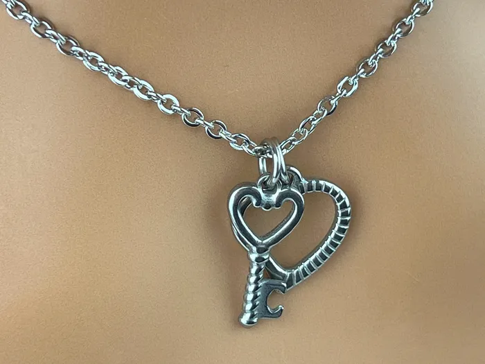 Necklaces Rope Heart and Key Captive Collars