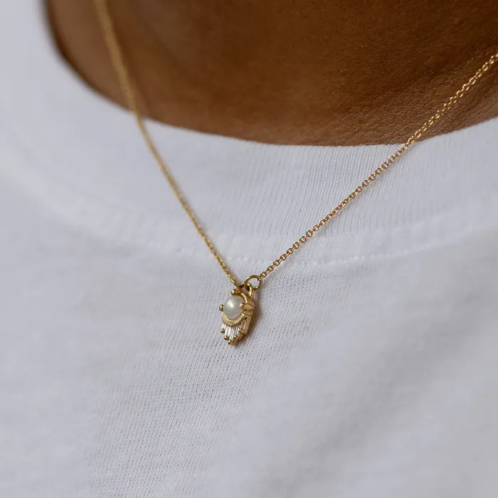 Pearl and Diamond Necklace in Solid Gold ARTEMER Necklaces