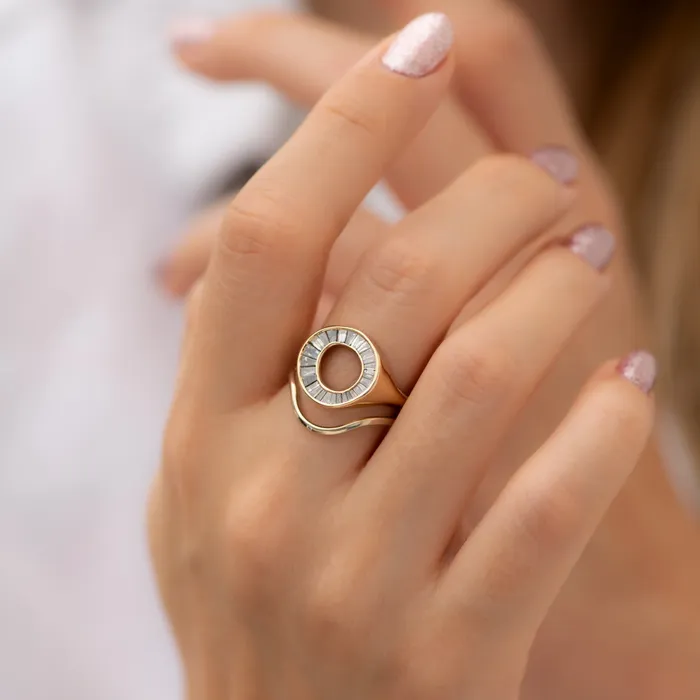 Single Diamond Curved Wedding Ring artemer Rings