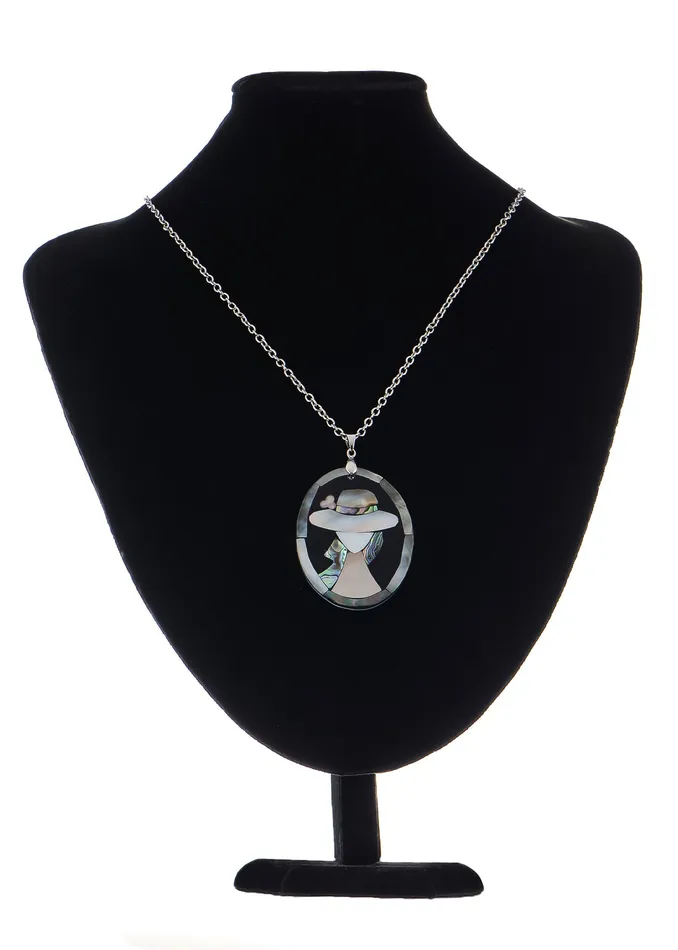 ALILANGCOM Alilang Silvery Tone Abalone Shell Elegant Lady Frame Pendant Necklace Christmas Valentines Day Jewelry Gifts Necklaces ALILANGCOM Alilang Silvery Tone Abalone Shell Elegant Lady Frame Pendant Necklace Christmas Valentines Day Jewelry Gifts Necklaces
