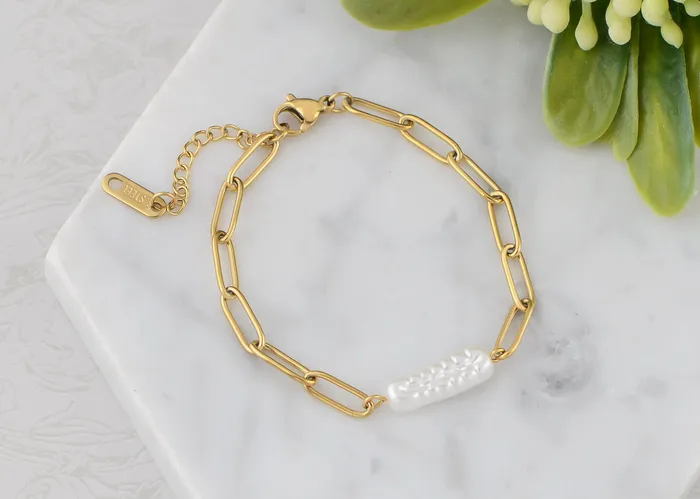 Bracelets ALILANGCOM 18K GoldPlated Pearl Link Bracelet Stainless Steel Pearl Bead Chain Bracelet Boho Chic Jewelry for Valentines Day Birthdays Bracelets ALILANGCOM 18K GoldPlated Pearl Link Bracelet Stainless Steel Pearl Bead Chain Bracelet Boho Chic Jewelry for Valentines Day Birthdays
