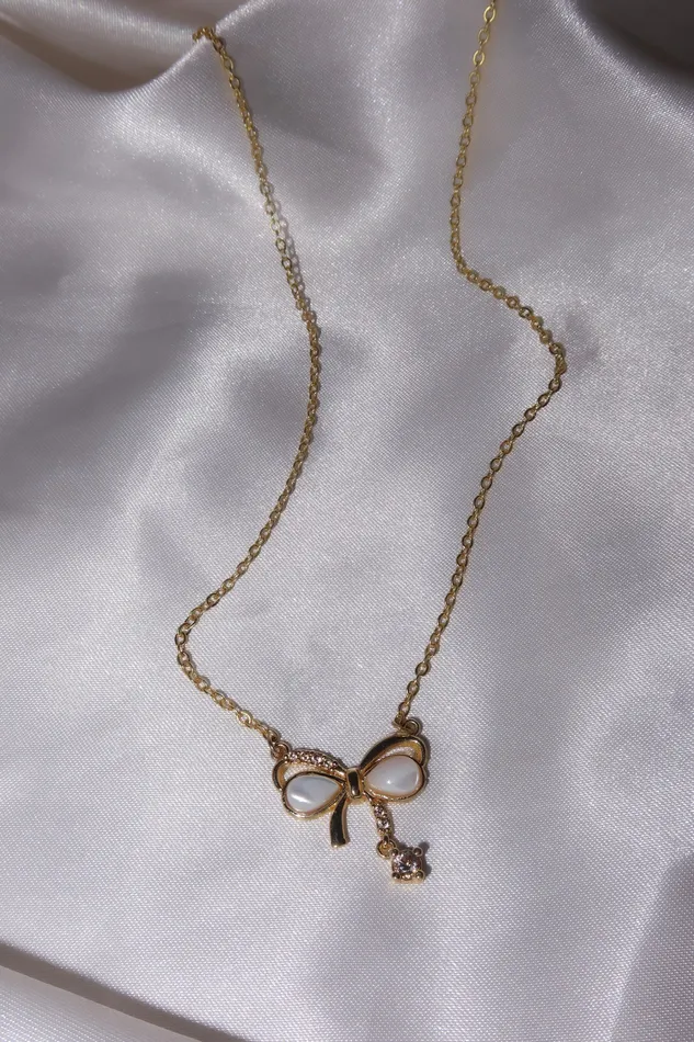 Chvker Jewelry En Pointe Necklace Necklaces