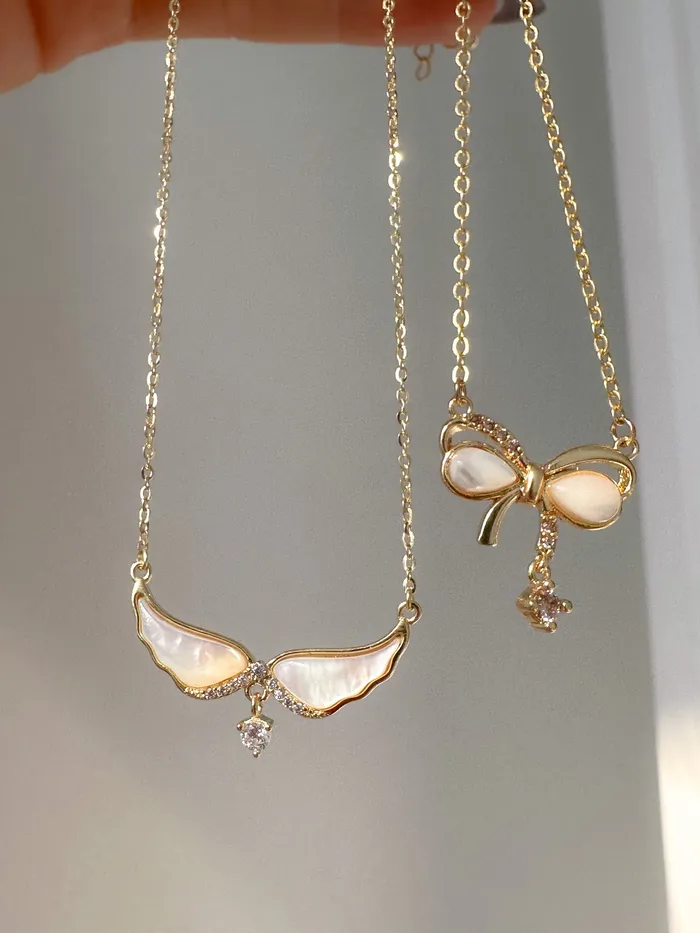 Chvker Jewelry En Pointe Necklace Necklaces
