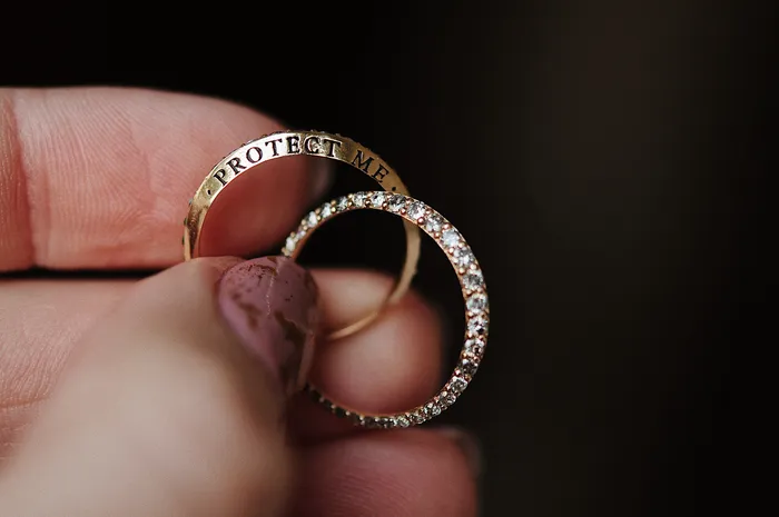 Sofia Zakia Technicolour Ring of Salt Readytoship Rings