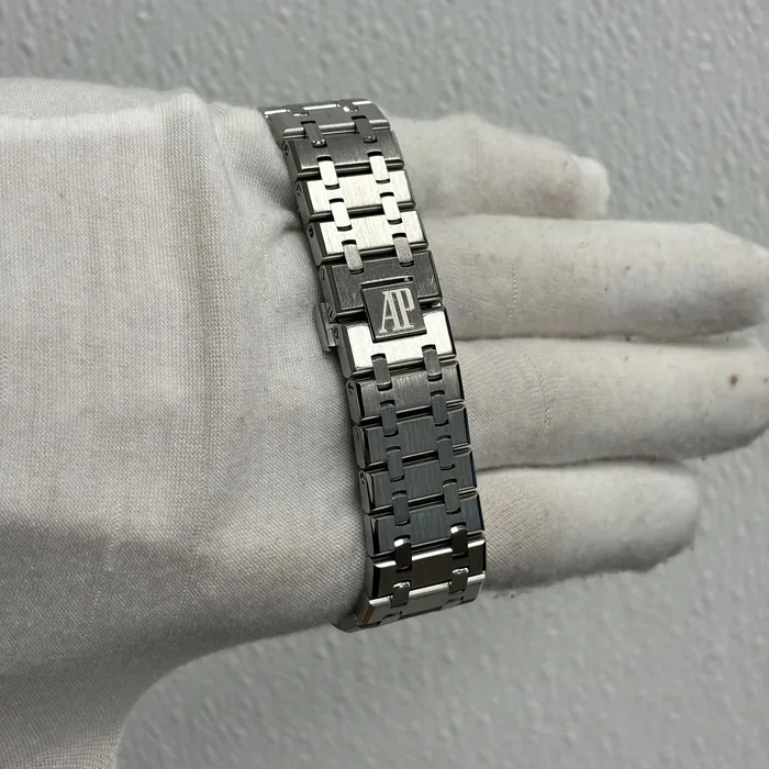 Watches Happy Jewelers Audemars Piguet Royal Oak 41mm White Dial Watch Ref 26331STOO1220ST03 Watches Happy Jewelers Audemars Piguet Royal Oak 41mm White Dial Watch Ref 26331STOO1220ST03